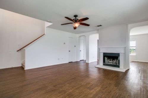 524 Longshore Dr, Oak Point TX  75068-5419 exterior