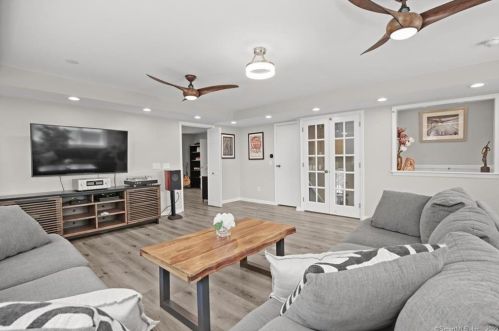 25 Adams Ave, Milford CT  06460-6501 exterior