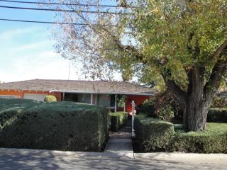 13282 Carrick St, Saratoga, CA 95070-4603