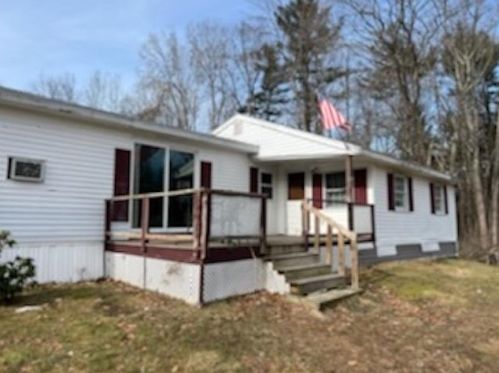 35 Bunker Ln, Dover NH  03823-7543 exterior