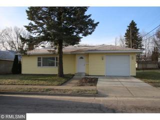 315 3rd St, Faribault, MN 55021-5147