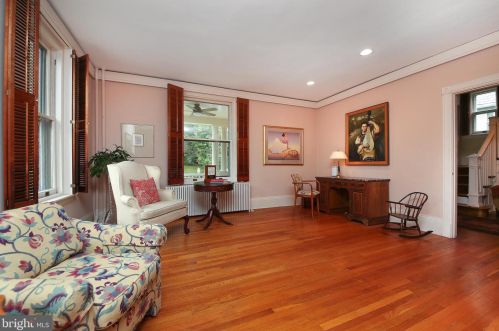 202 Ct St, Gardenville PA  exterior
