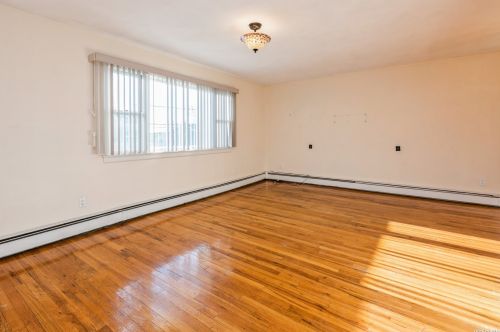 235 Farmers Ave, North Lindenhurst NY  11757-1815 exterior