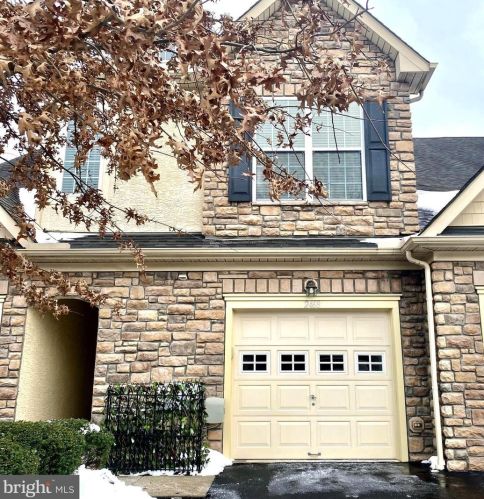2468 Merri Claude Dr, Norristown, PA 19401-1879