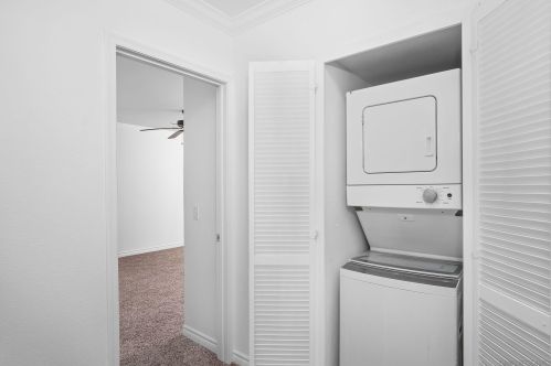 13343 Rancho Penasquitos Blvd, San Diego CA 92129-4070 exterior