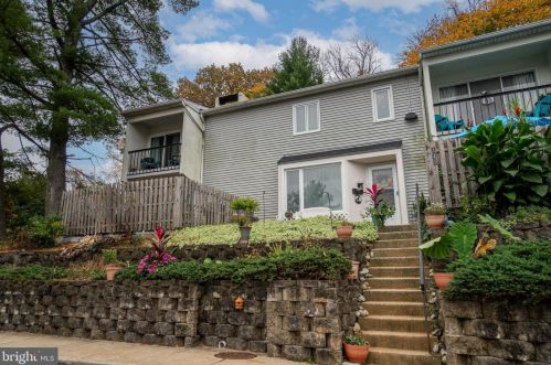 147 Kenilworth Cir, Newtown Square, PA 19073-2100