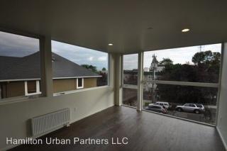 1814 Denny Way, Seattle WA  98122-2812 exterior
