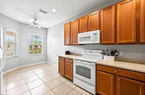 14322 Manchester Dr, Naples FL  34114-8626 exterior