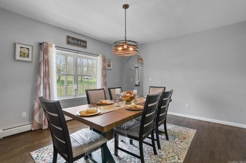 104 Dejong Ct, Montgomery NY  12549-1874 exterior