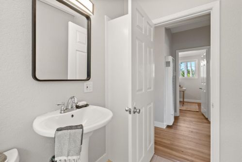 115 Hemlock Ave, Sunnyvale CA  exterior