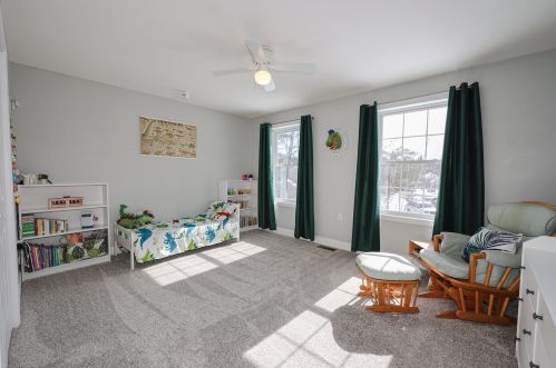 39 Bradford Cir, Hillsboro NH  03244-4864 exterior