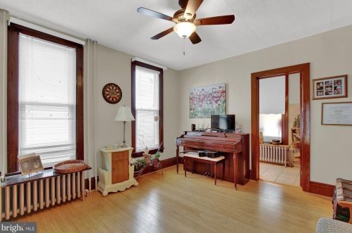 730 Broadway, Red Lion PA  17356-1914 exterior