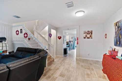 3367 106th Ter, Hialeah, FL 33018-4603