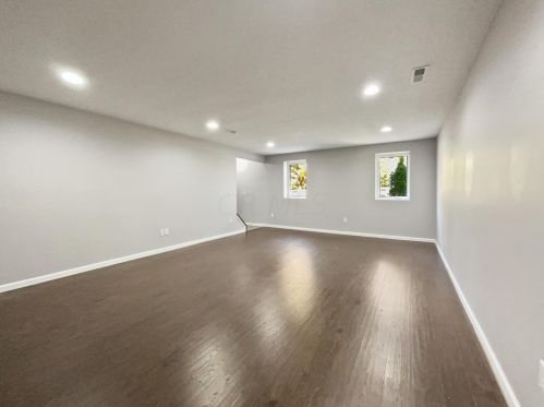 7954 Narrow Leaf Dr, Blacklick OH  43004-6045 exterior