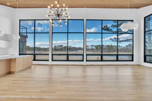 49 Cherokee Ln, Bricktown NJ  08724-4434 exterior