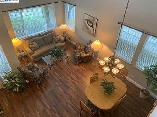 6521 Young Oak Ct, Citrus Heights CA  95662-6007 exterior