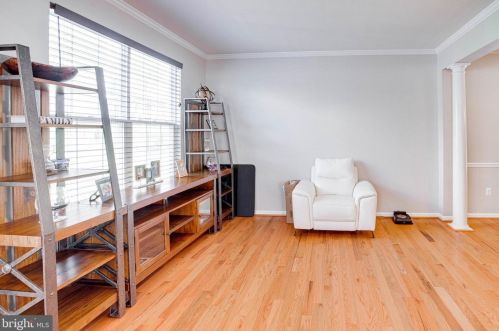 3602 Eagle Ridge Dr, Woodbridge VA  22191-6564 exterior