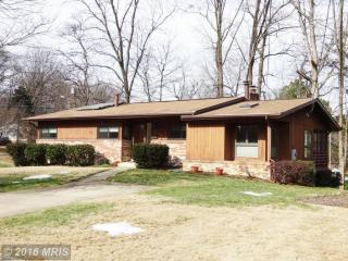 7716 Martel Pl, Springfield VA  22152-1945 exterior