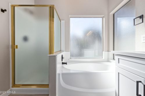 1722 Gilmore Cir, Mesa AZ 85206-3855 exterior