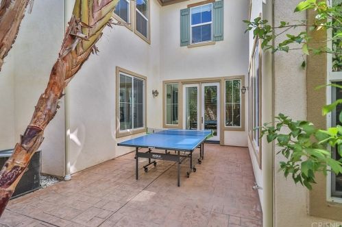 4110 Eagle Flight Dr, Simi Valley CA 93065-0225 exterior