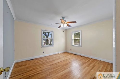 23 Victory Pl, East Brunswick NJ  08816-2232 exterior