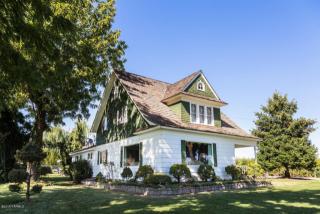 11101 Yakima Vly Hwy, Zillah WA  98953-9282 exterior