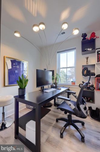 710 Hornblende Ave, Kennett Sq PA  19348-3638 exterior