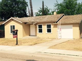 778 Lincoln St, Hanford, CA 93230-5648