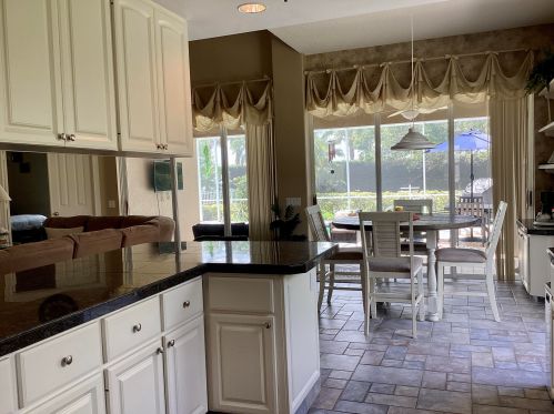 1542 Amherst Dr, Fort Pierce FL  34986-2450 exterior