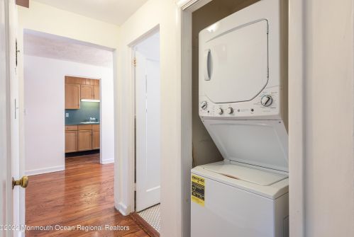 155 Manor Dr, Tinton Falls NJ  07701-2458 exterior