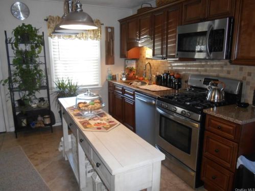 2941 Albany Post Rd, Montgomery, NY 12549-2134