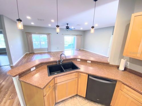 294 Rock Spg Dr, Kissimmee FL 34759-3758 exterior