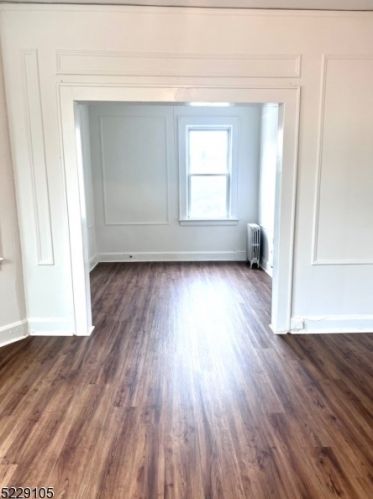 61 Wainwright St, Newark NJ  07112-1333 exterior