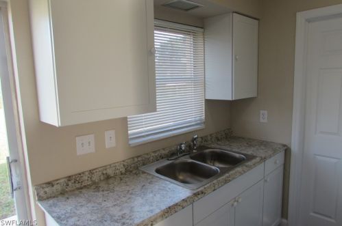 14 Andros St, Lehigh Acres, FL 33936-6818