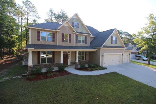 15 Oak Lndg, Sanford, NC 27332-9674