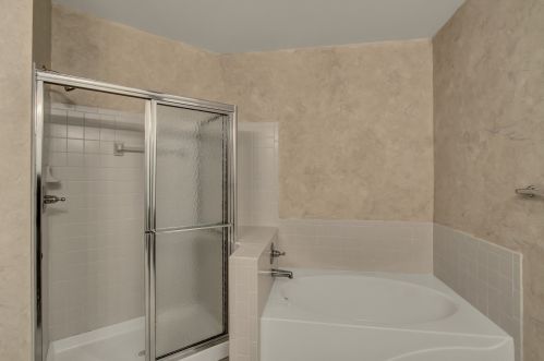 369 Southwind Ln, Covington KY  41016-1715 exterior