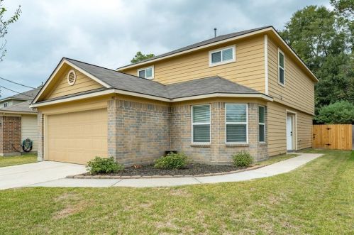 9917 Kingfisher Dr, Conroe TX  77385-3789 exterior