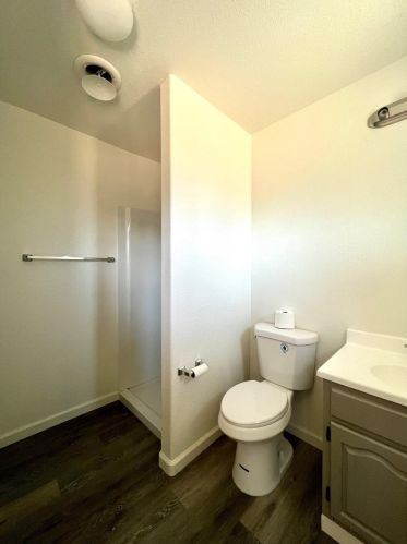 7076 Barbera Ave, Winton CA  95388-9302 exterior