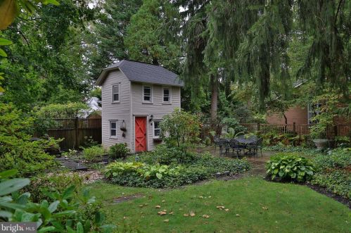 202 Ct St, Gardenville PA  exterior