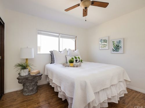 14608 Fonthill Ave, Hawthorne CA  90250-8460 exterior