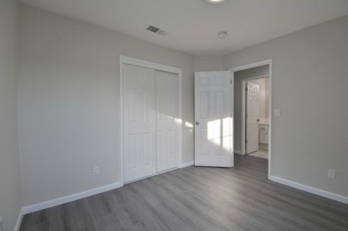 490 Santa Barbara St, Los Banos CA  93635-6324 exterior