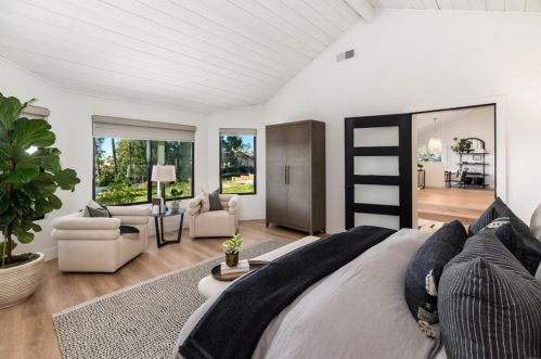 2638 Unicornio St, Carlsbad CA 92009-4443 exterior