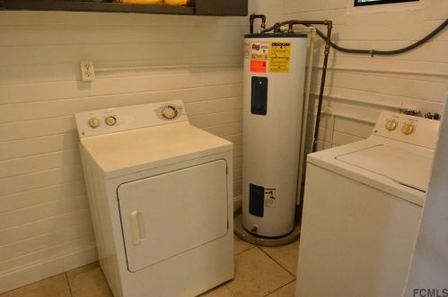 240 Keech St, Daytona Beach FL 32114-4622 exterior