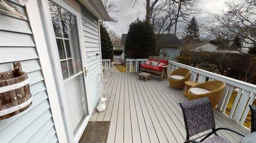 14 Smith St, South Setauket NY  11720-3859 exterior