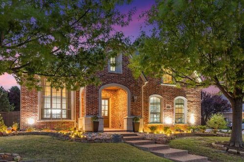 1375 Briar Hollow Ln, Frisco, TX 75033-8318