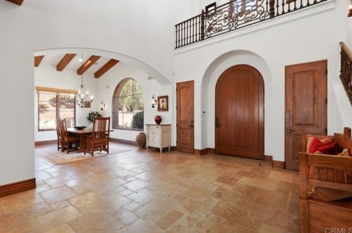 7858 Entrada Angelica, San Diego, CA 92127-2550