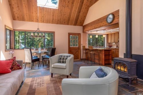 35140 Meadow Ct, The Sea Ranch, CA 95445-8347