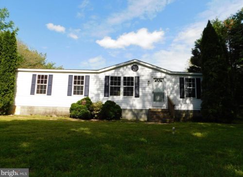 35353 Dannys Dr, Laurel DE  19956-3311 exterior