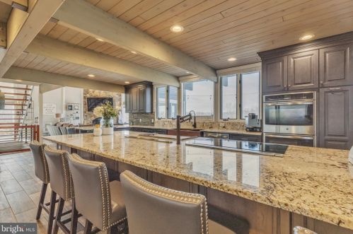 125 Commissioners Pike, Pilesgrove NJ 08098-2033 exterior