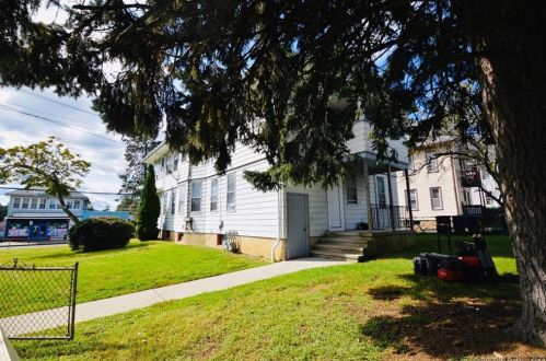 254 Wayne St, Bridgeport, CT 06606-4647